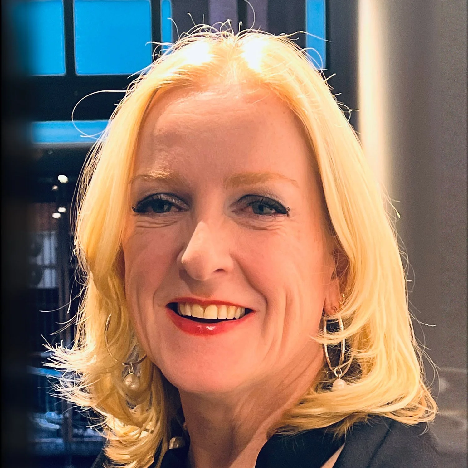 Alison Ward Headshot